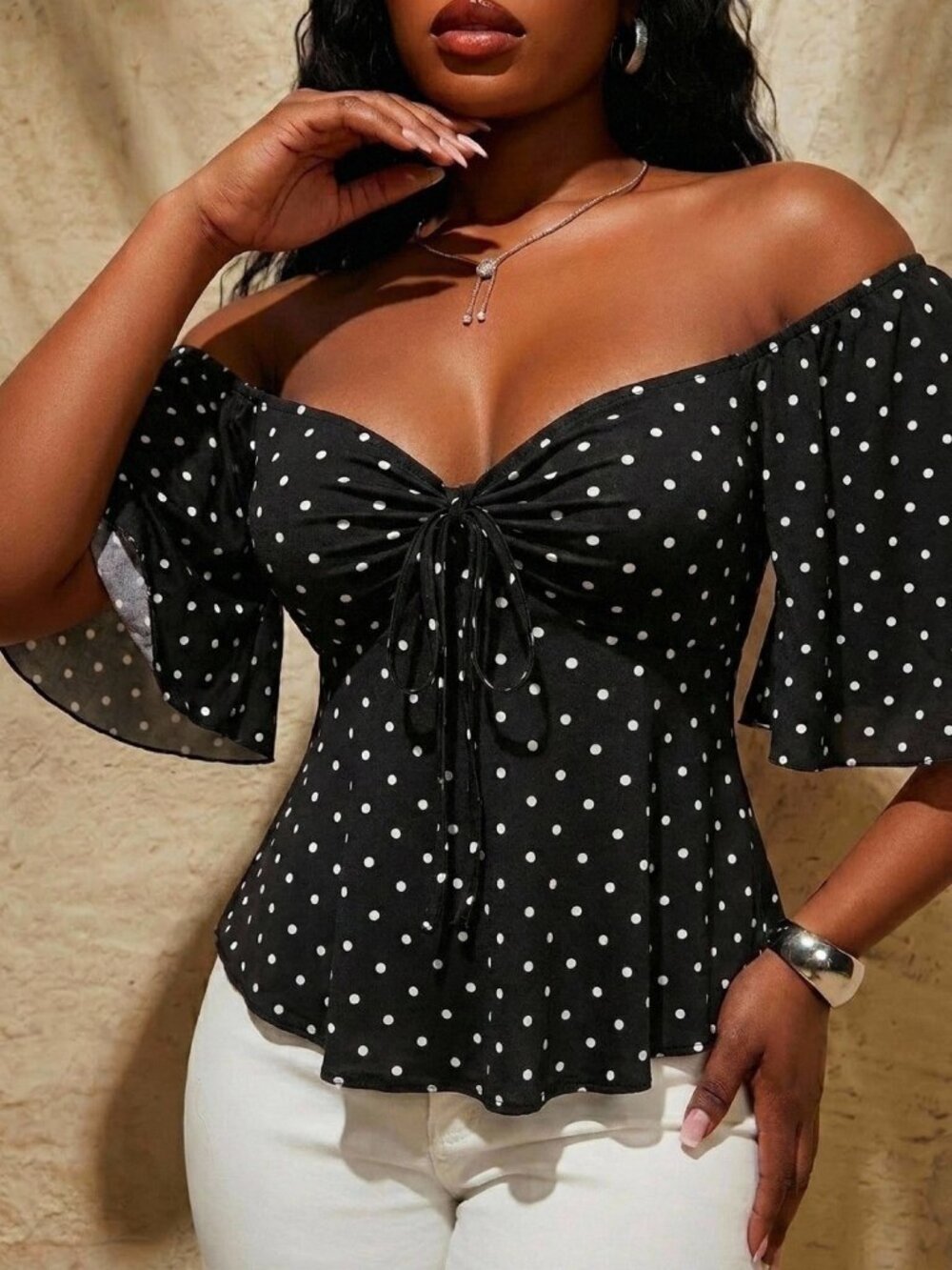 Black Casual Women's Polka Dot Pattern Knit Fabric T-Shirt